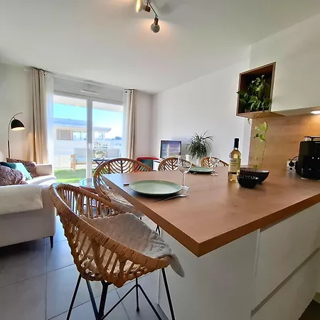T2 Confort Proche Centre & Plages, Parking, Clim Apartamento *